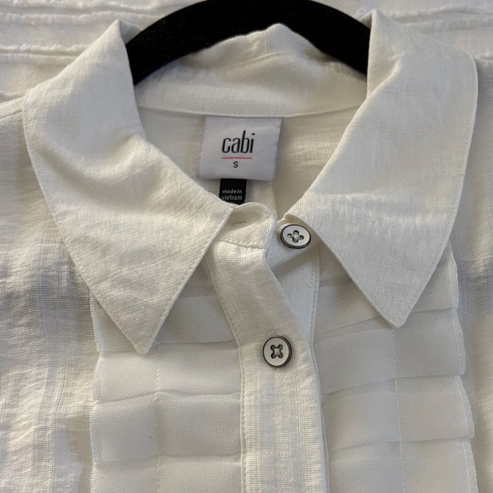 CAbi Tuxedo Button Front Shirt NWOT - Picture 7 of 9
